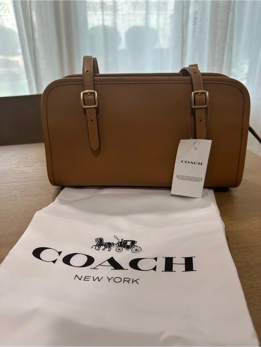 COACH Glove Swing Zip Shoulder Bag